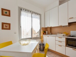 Fridge, microwave, oven, dishwasher