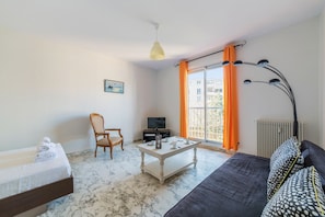 1 chambre, fer et planche Ă repasser, Wi-Fi, literie fournie