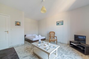 Fer et planche à repasser, Wi-Fi, draps fournis