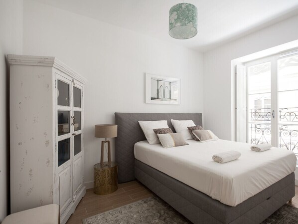 1 chambre, fer et planche à repasser, Wi-Fi, literie fournie