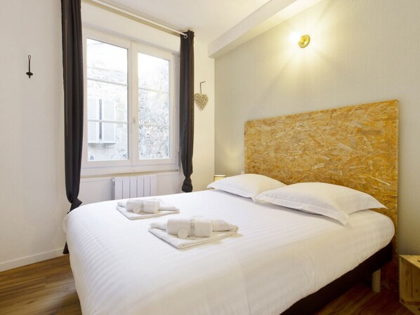 1 bedroom, iron/ironing board, WiFi, bed sheets - Appartement Atalante - Welkeys (Bayonne)