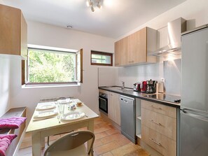 Frigorifero, forno, lavastoviglie, macchina per tè/caffè