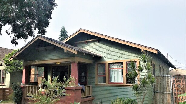 Exterior - Classic California Craftsman House - Private Yard (Long Beach)