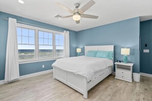 4 chambres, fer et planche à repasser, Wi-Fi gratuit, draps fournis