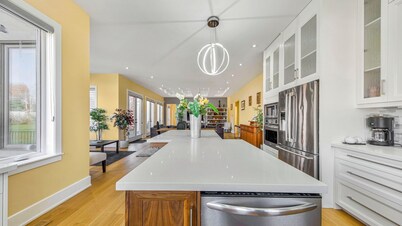 Executive Villa - Year Round Swim Spa & Game Room