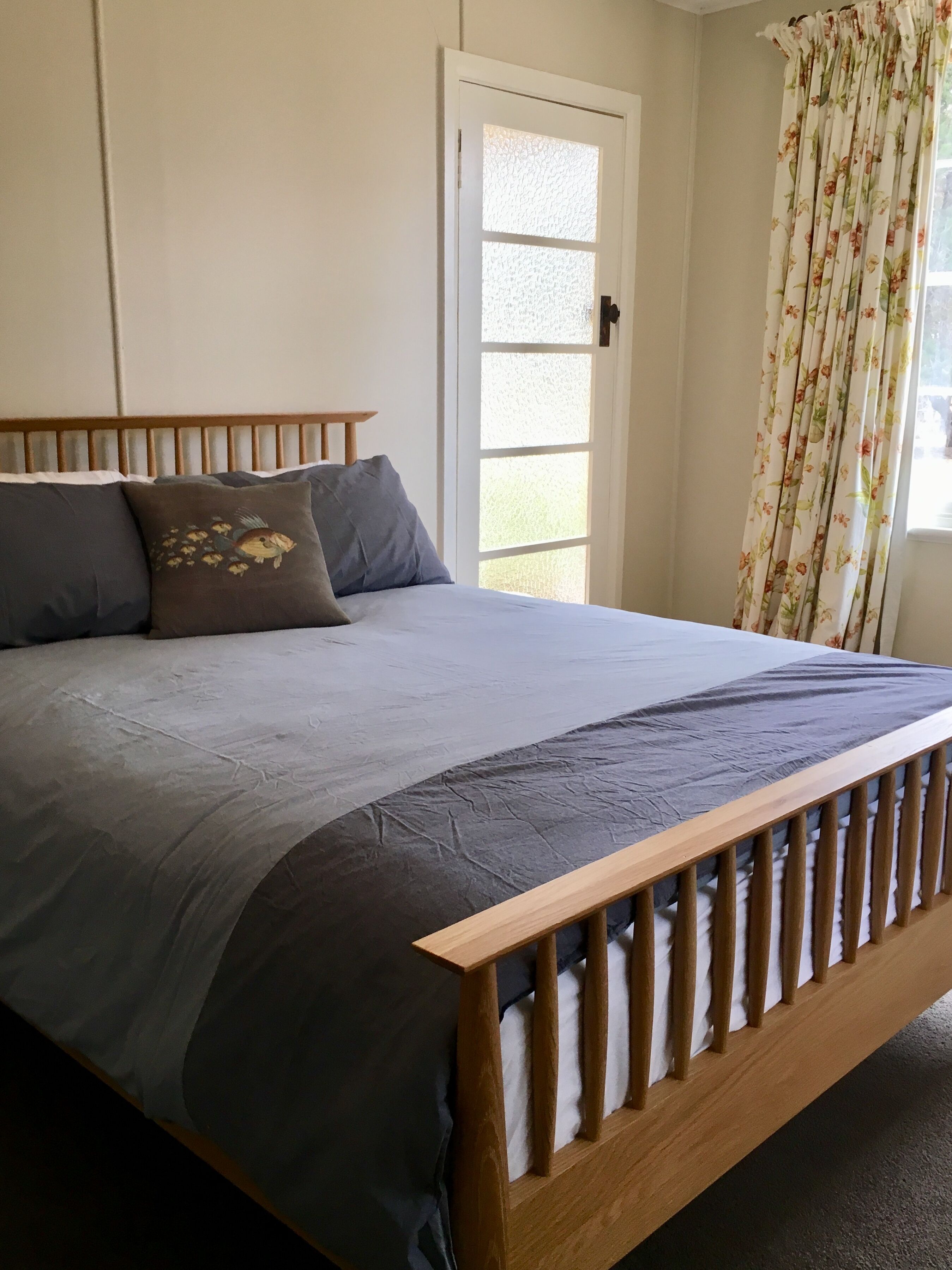 2 室のベッドルーム、デスク、アイロン / アイロン台、インターネット