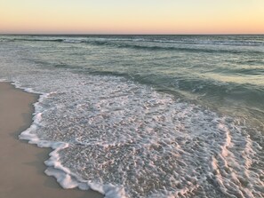 Beach nearby, sun loungers, beach towels