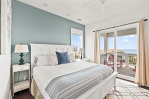 7 bedrooms, desk, iron/ironing board, travel crib