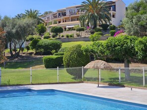 Pool - CARDELLINI 10- POOL IN RESIDENCE - SEA VIEW-CLIM (SOLENZARA)