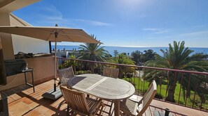 Outdoor dining - CARDELLINI 10- POOL IN RESIDENCE - SEA VIEW-CLIM (SOLENZARA)