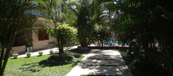 2. farm 500m2, duplex house, pool, lake, football field and barbecue. 