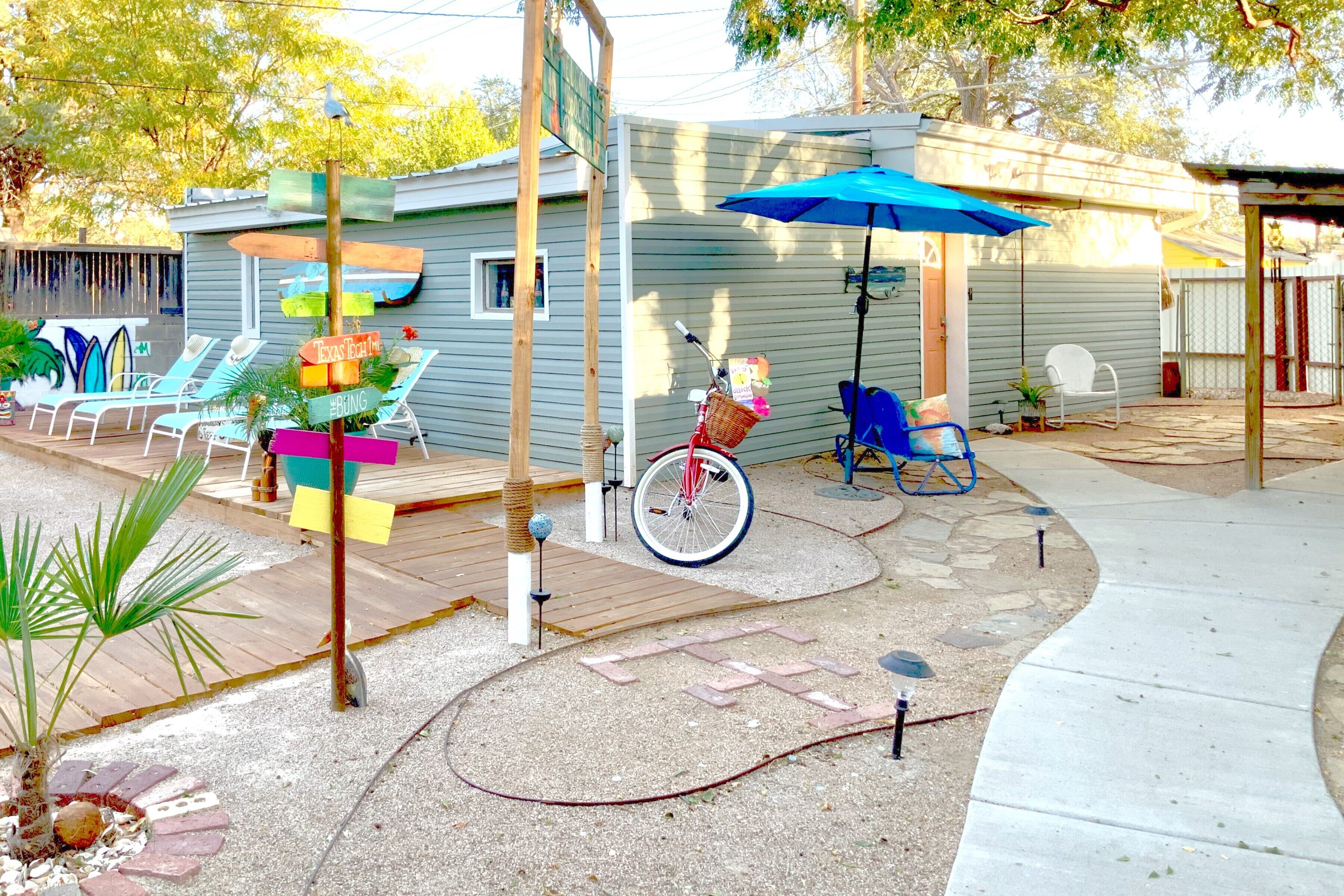 The Bung is a very private, cozy home filled with a retro and coastal flair!