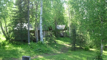 1 bedroom, down duvets, individually decorated, individually furnished