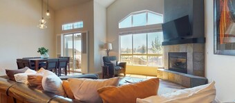 Perfect Family Getaway HotTub - sleeps 10