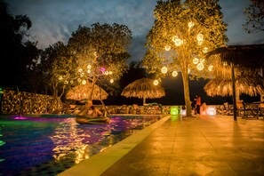 Piscina all'aperto