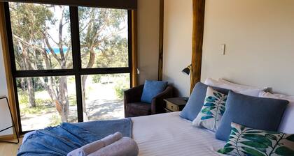 BAY OF FIRES SEACRET Beach House in private bush acreage, with ocean views