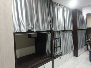 Free WiFi - Sleep Well Dormitory (Mumbai)