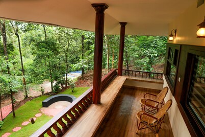 Green Garden Lotus Villa ( Double Bed Room Villa)