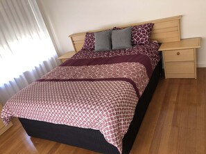 Deluxe Room - B&B Rooms in Hampton East (Hampton East)