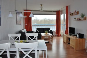 อพาร์ทเมนท์, 1 ห้องนอน, ระเบียง (01.03) | บริการอาหารในห้องพัก