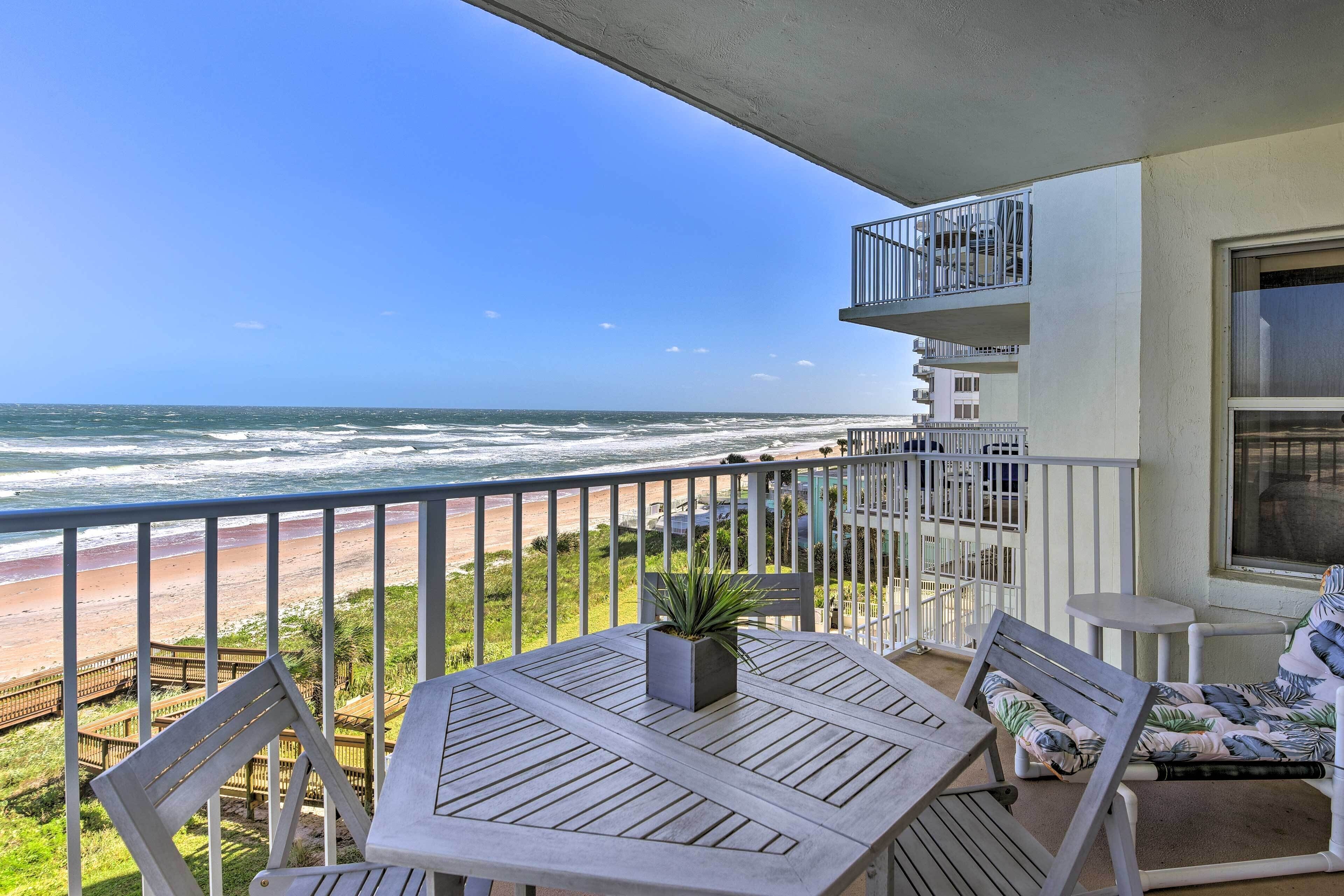 Oceanfront Retreat w/ Pool: Steps to Ormond Beach