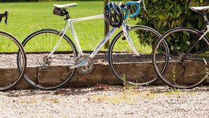 Bicycling - Old farmhouse at Laharn dairy farm (Macroom)