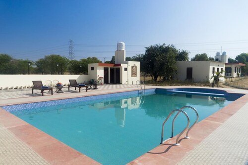 Vacation Village Luxury Tent - A Unit Of Braham Vatika Resort