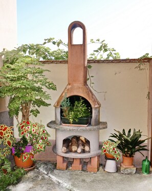 Terrace/patio - Calm rental for 2 persons, the Blue House in Alsace, in a nice medieval village. (Bergheim)