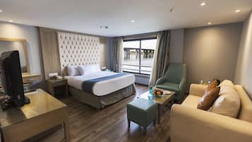 Junior Suite, 7 Nights Cruise, Luxor-Luxor, Thursday-Thursday | 1 bedroom, minibar, in-room safe, free WiFi