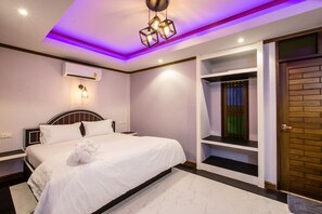 Superior Room | Minibar, desk, laptop workspace, rollaway beds - Loft Vintage Chalet Resort (Ko Lanta)