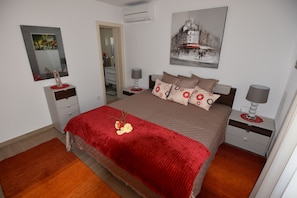 Appartement (Paris) | 2 chambres, chambres insonorisées, fer et planche à repasser