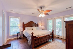 4 bedrooms, iron/ironing board, free WiFi, bed sheets