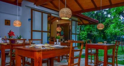 Villa Onera. Plage de Hikkaduwa - Sri Lanka