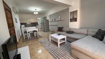 Deluxe Two Bedroom Chalet | Ruang keluarga