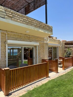Deluxe triple room | Terrace/patio - Lilly Rooms and Studios (Hurghada)
