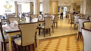 Free daily buffet breakfast - Jewel San Stefano Hotel (Alexandria)