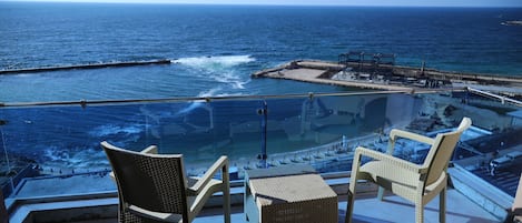 Deluxe Suite (For Egyptians and Residents only) | Terrace/patio