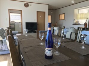 Dining - A villa in the forest in Minami Karuizawa A spect - Minami Kuruizawa No 1 / Kanra-gun Gunma (Kanra-gun)