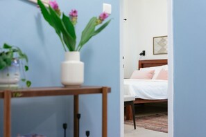 2 chambres, fer et planche à repasser, Wi-Fi, draps fournis
