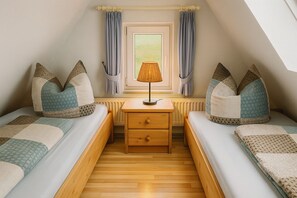 4 Schlafzimmer, Bügeleisen/Bügelbrett, Reisekinderbett, WLAN