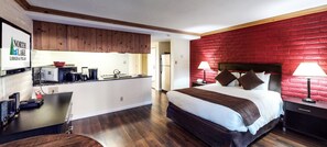 1 bedroom, desk, free WiFi, bed sheets