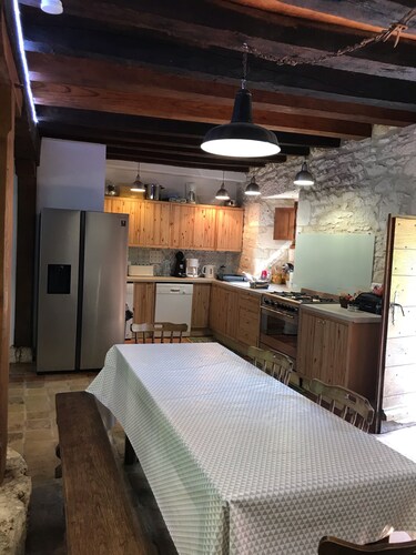 Large 18-bed gîte<br> all comforts near Dordogne, peaceful setting
