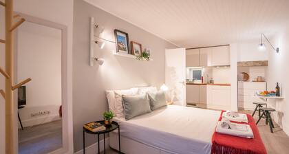 Rose 7 Studio Apartment