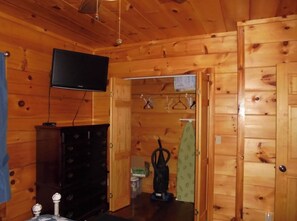 3 habitaciones, tabla de planchar con plancha y wifi gratis 