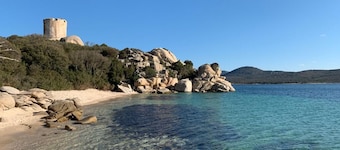 Vivenda de Luxo e Tranquila, com Piscina - 10 Minutos das Praias