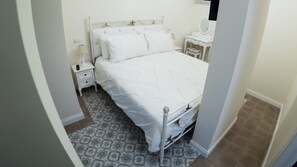 2 Schlafzimmer, Schreibtisch, schallisolierte Zimmer, kostenloses WLAN