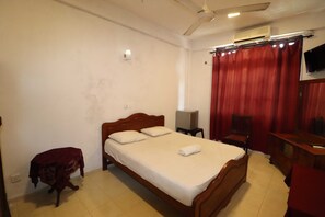 Standard Double Room | Free WiFi