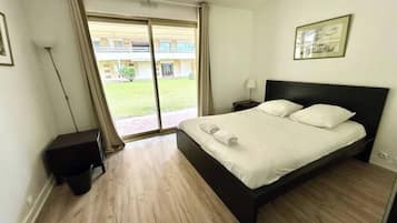 1 bedroom, iron/ironing board, WiFi (free), bed sheets