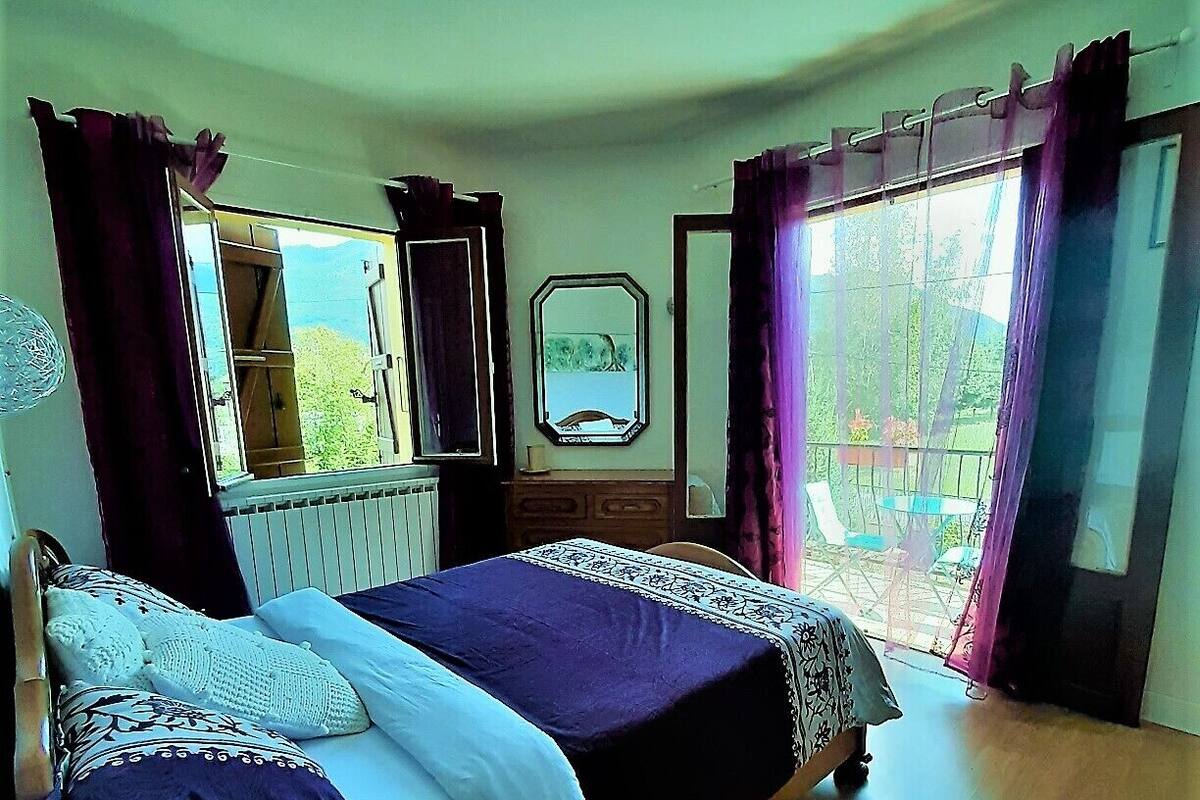 Premium bedding, Select Comfort beds, individually decorated