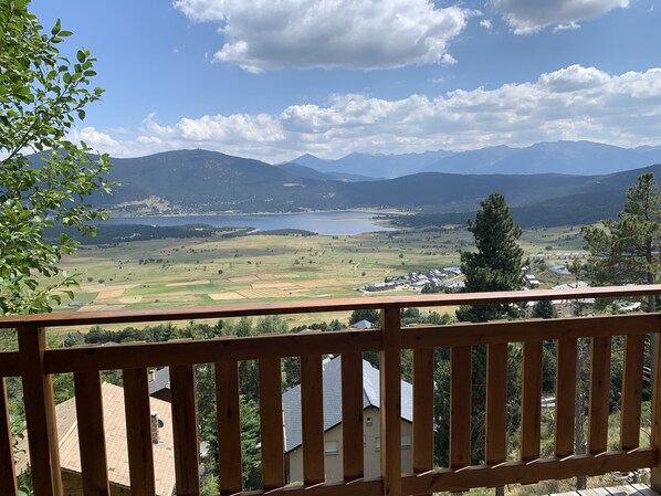 Property grounds - Bottom of chalet splendid view on lake, 4-6 persons (Les Angles)